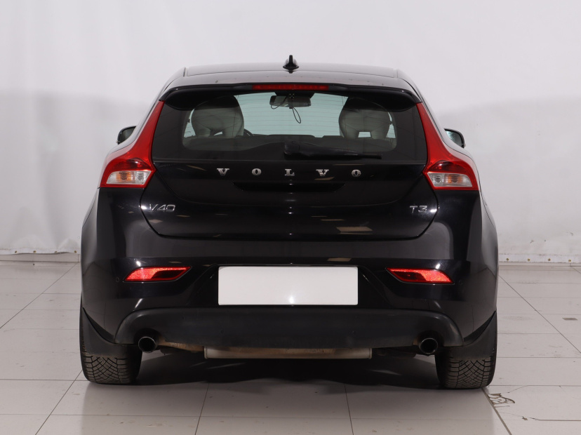 Volvo V40, 2012