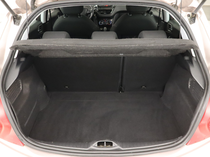 Peugeot 208, 2012