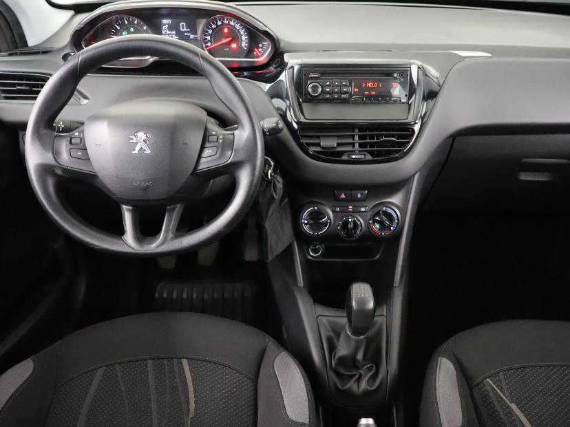 Peugeot 208, 2012