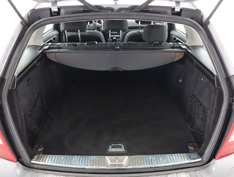 Mercedes-Benz C, 2012