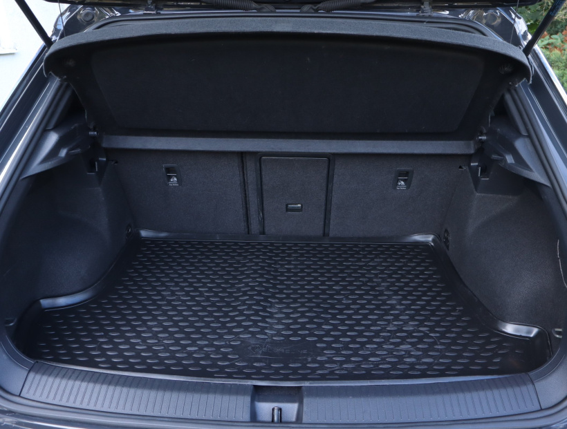 Volkswagen T-Roc, 2018