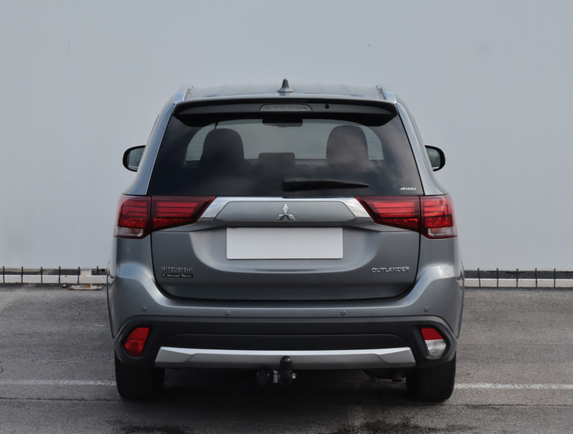 Mitsubishi Outlander, 2017