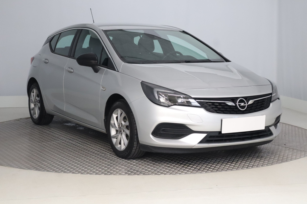 Opel Astra, 2021