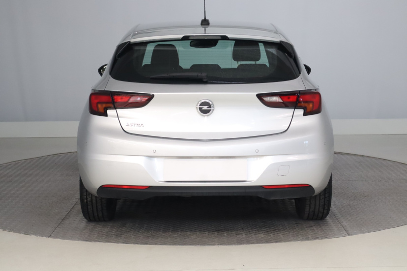 Opel Astra, 2021