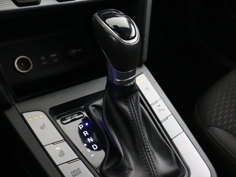 Hyundai Elantra, 2019