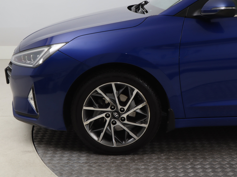 Hyundai Elantra, 2019