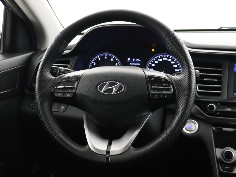 Hyundai Elantra, 2019