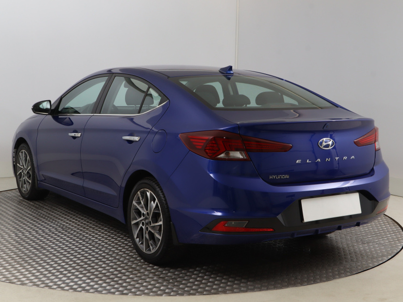 Hyundai Elantra, 2019