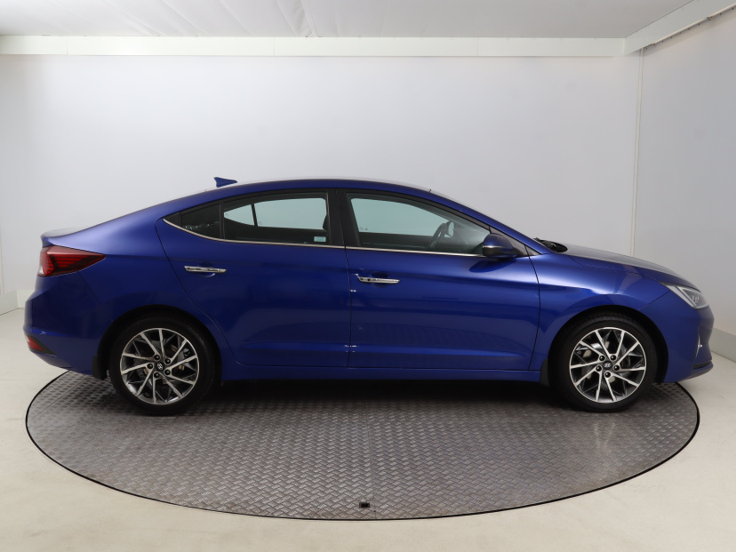 Hyundai Elantra, 2019