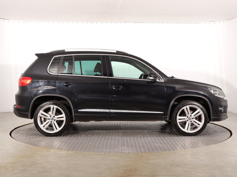 Volkswagen Tiguan, 2012