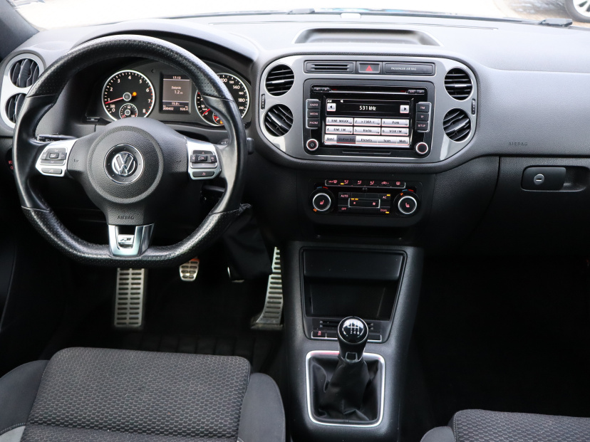 Volkswagen Tiguan, 2012