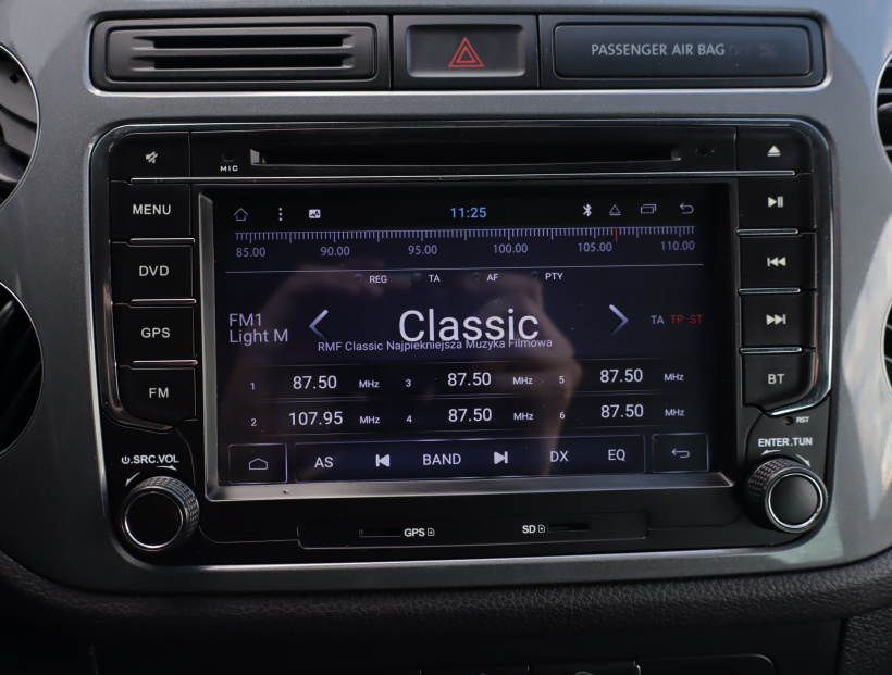 Volkswagen Tiguan, 2011