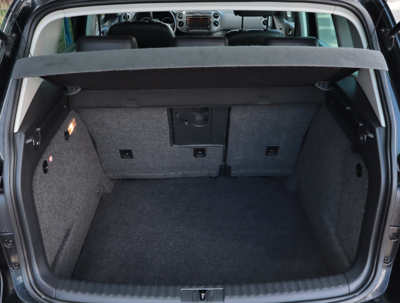 Volkswagen Tiguan, 2011