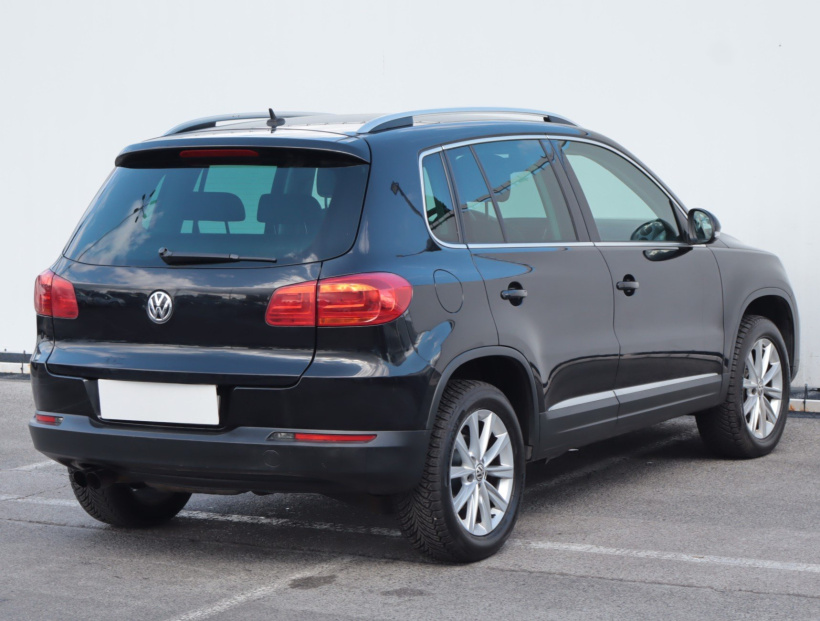 Volkswagen Tiguan, 2011