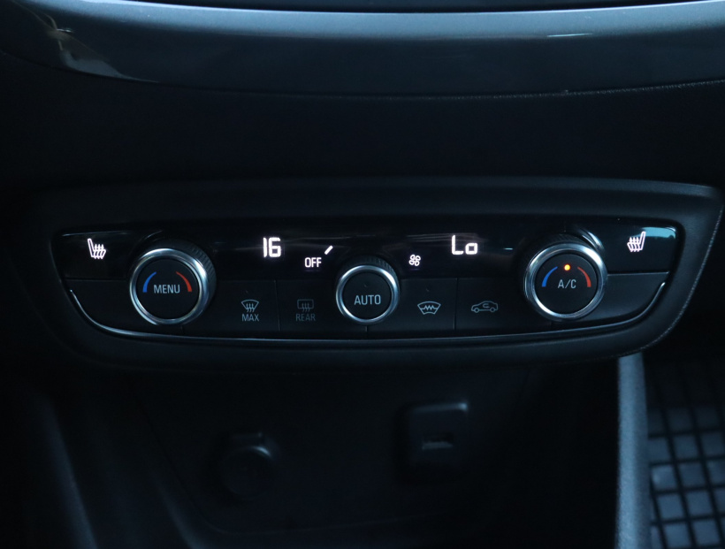 Opel Crossland, 2023