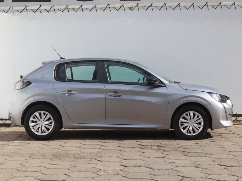 Peugeot 208, 2022