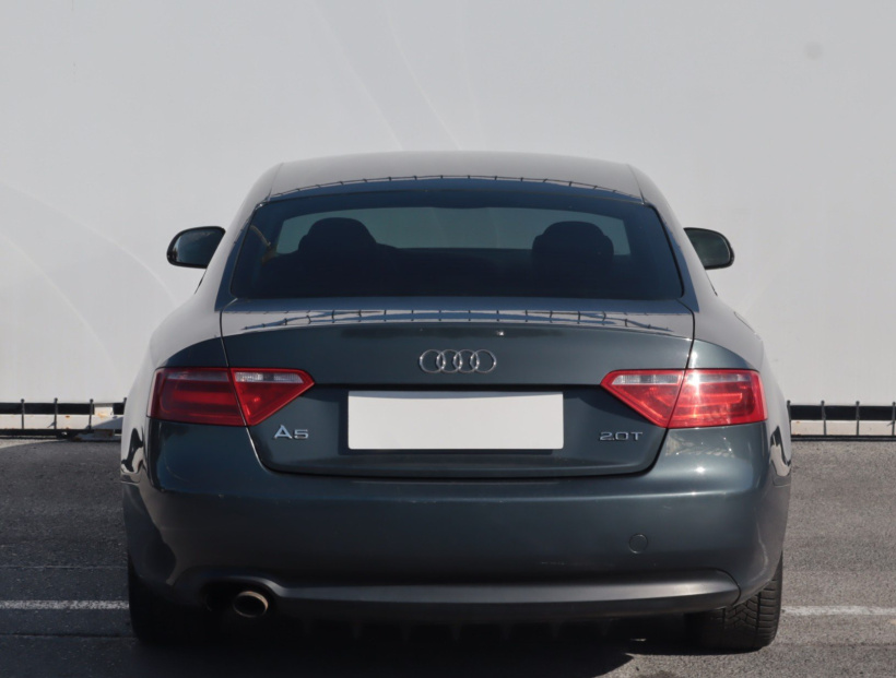 Audi A5, 2009