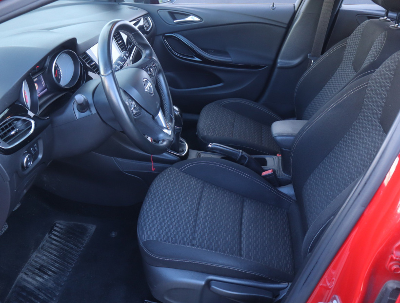 Opel Astra, 2017