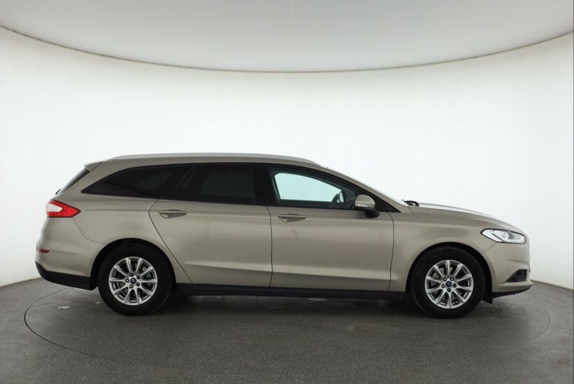 Ford Mondeo, 2016