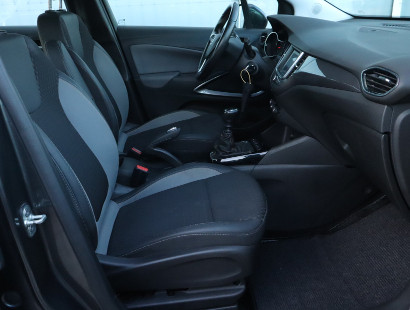 Opel Crossland, 2018