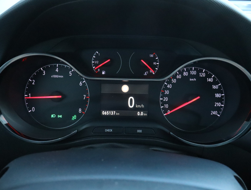Opel Crossland, 2018