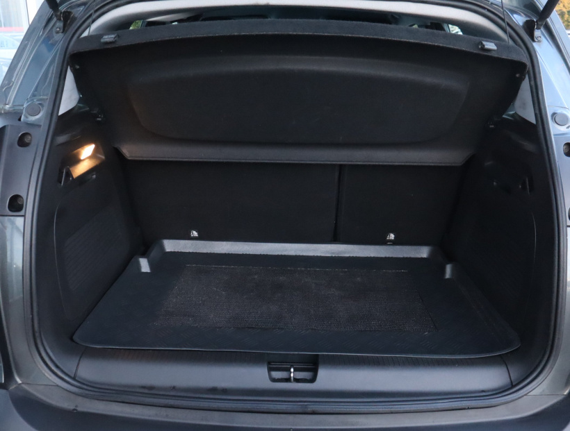 Opel Crossland, 2018