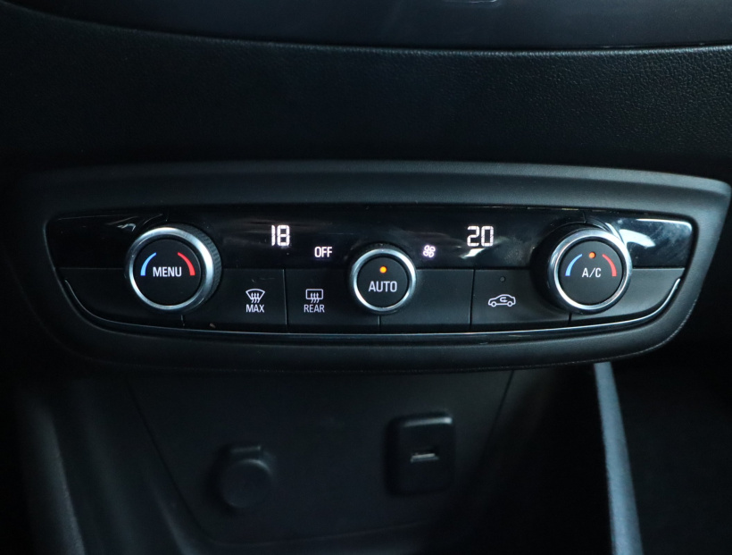 Opel Crossland, 2018
