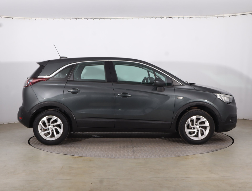Opel Crossland, 2018
