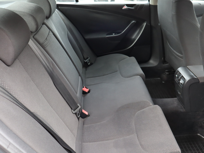 Volkswagen Passat, 2006
