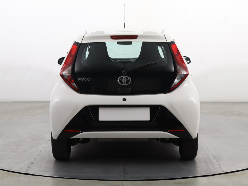 Toyota Aygo, 2021