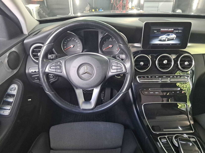 Mercedes-Benz C, 2016