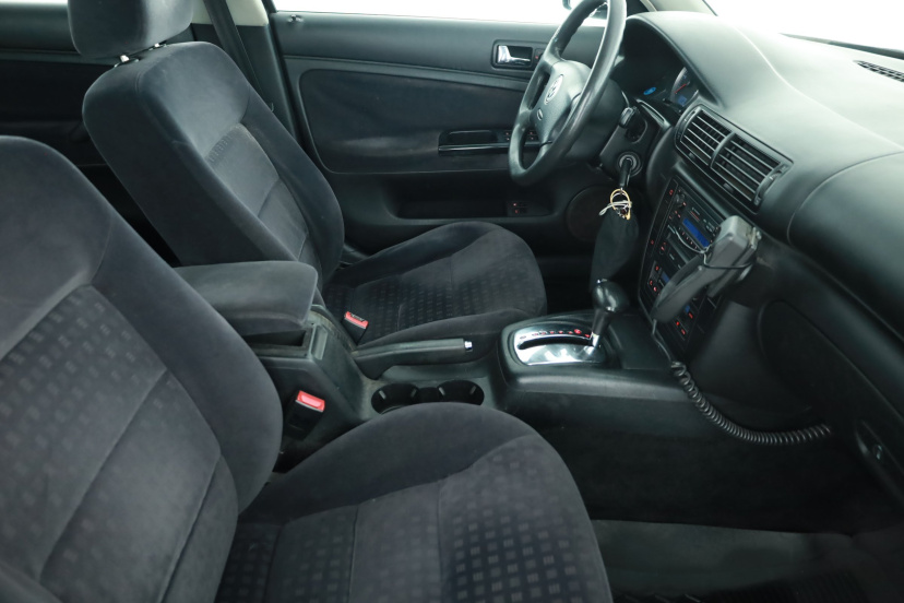 Volkswagen Passat, 2001