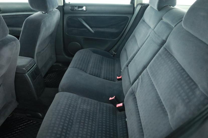 Volkswagen Passat, 2001
