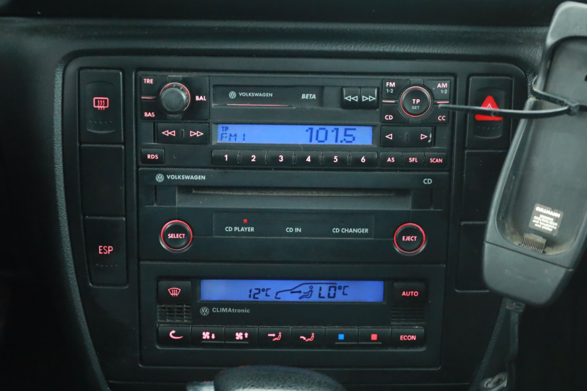 Volkswagen Passat, 2001