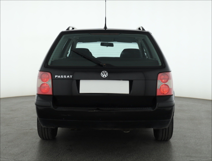 Volkswagen Passat, 2001