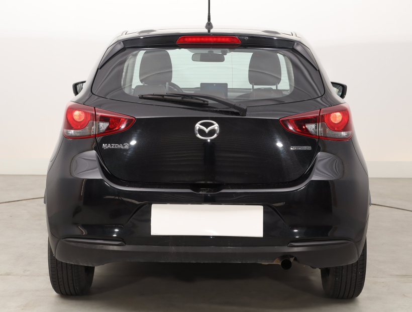 Mazda 2, 2022