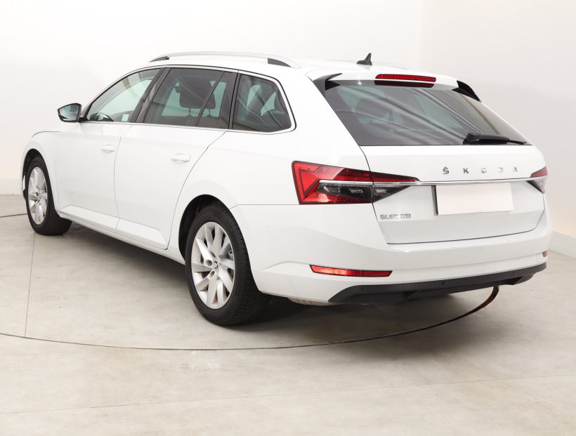 Škoda Superb, 2021