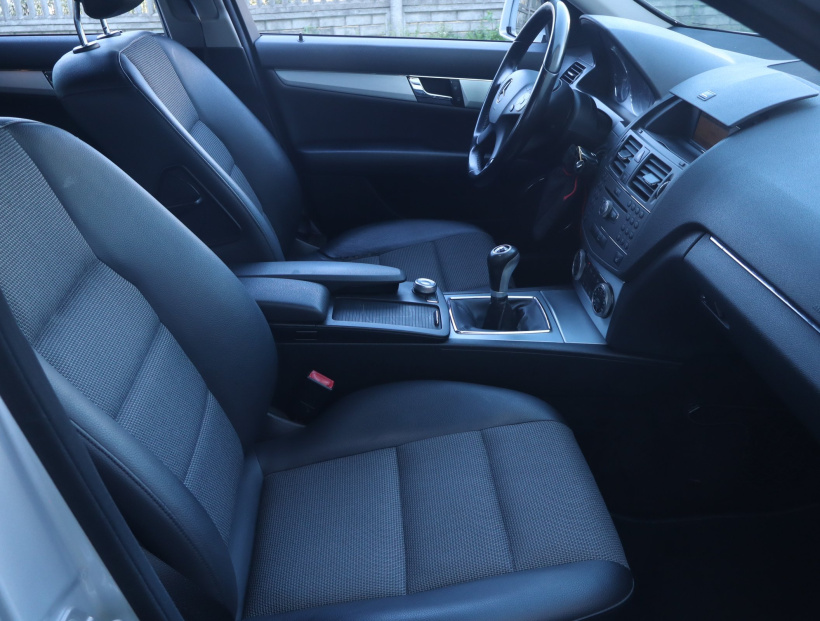 Mercedes-Benz C, 2009
