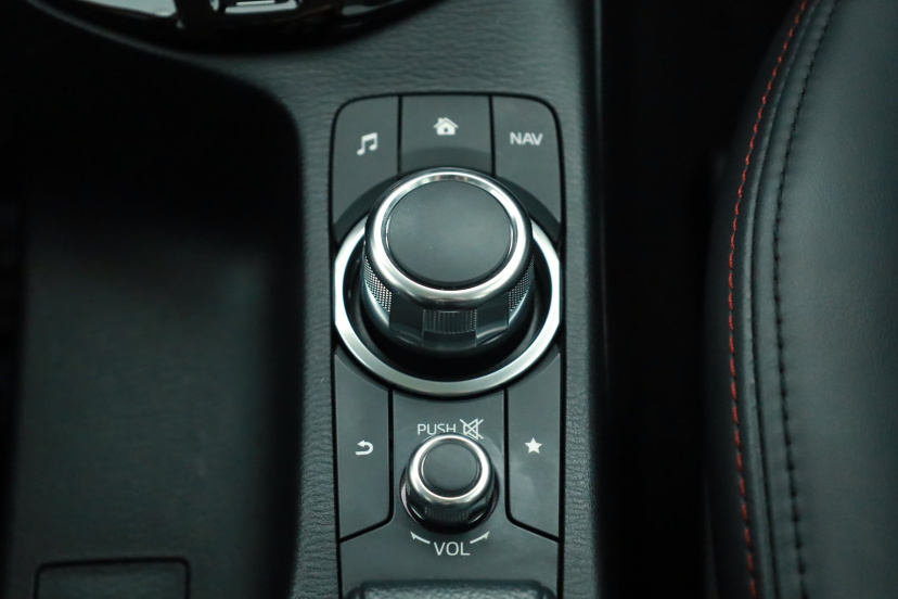 Mazda CX-3, 2016