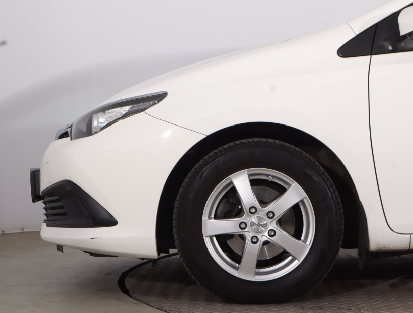 Toyota Auris, 2017