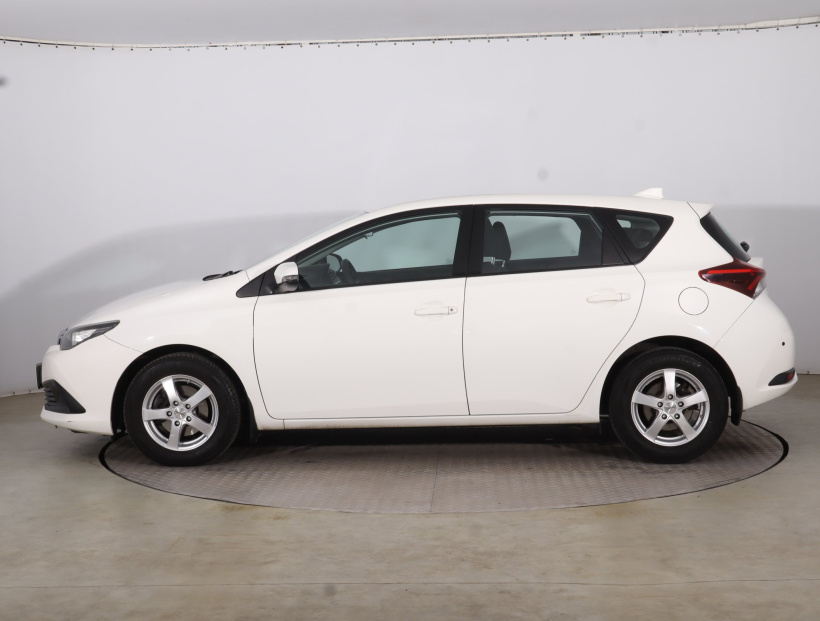 Toyota Auris, 2017