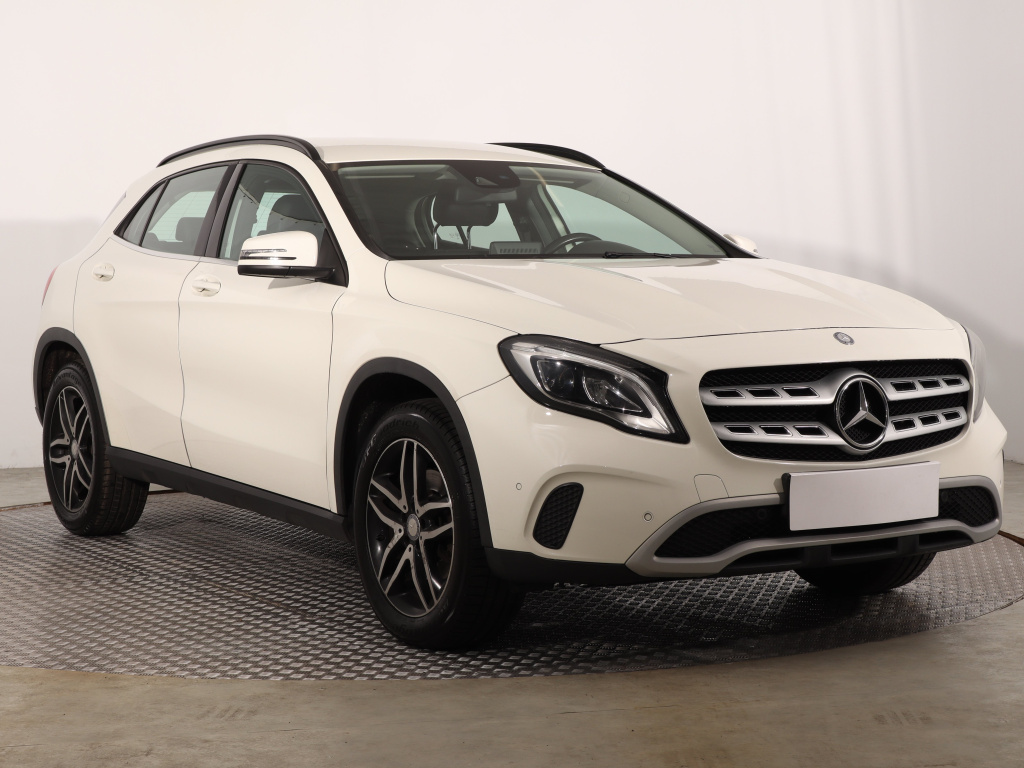 Mercedes-Benz GLA 220 4MATIC, 2017