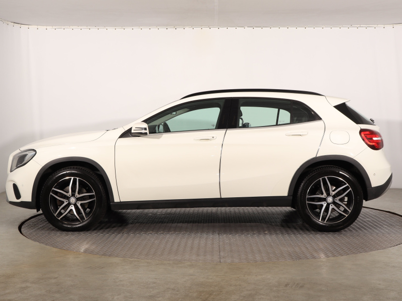 Mercedes-Benz GLA, 2017