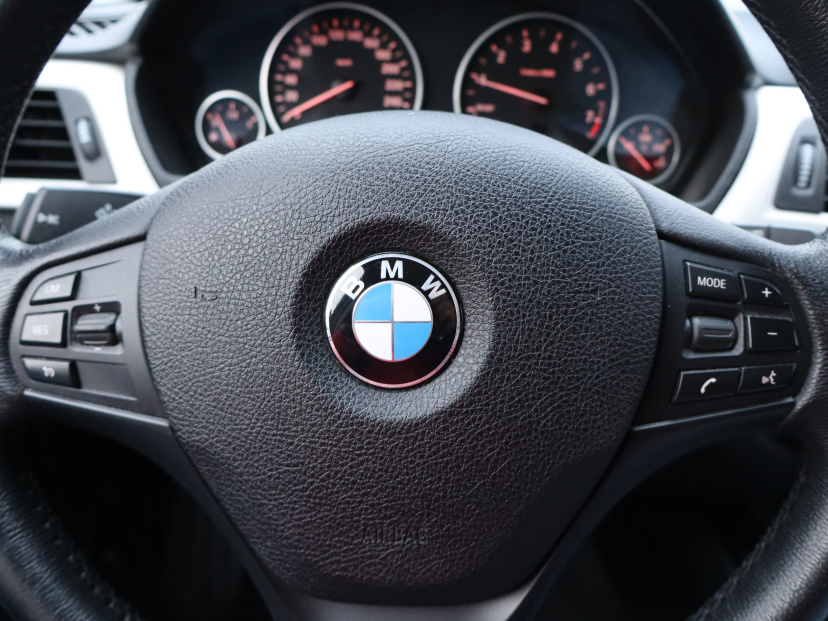 BMW 3, 2017