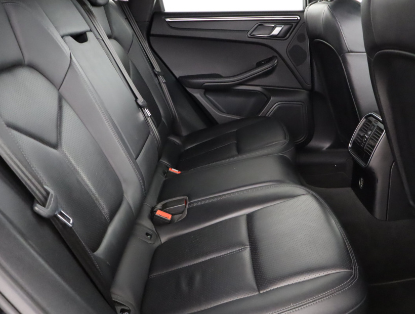 Porsche Macan, 2019