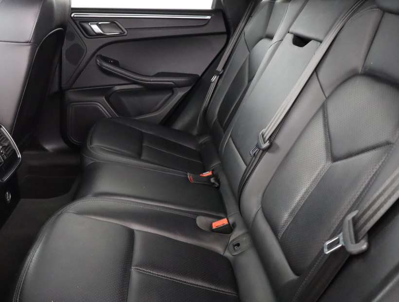 Porsche Macan, 2019
