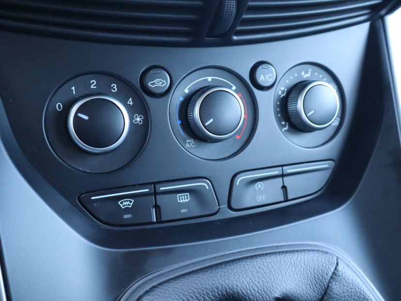 Ford Kuga, 2013