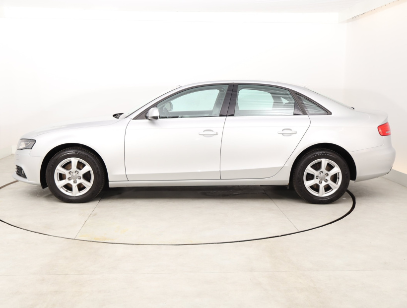 Audi A4, 2011