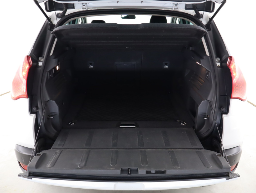 Peugeot 3008, 2010