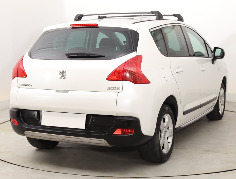 Peugeot 3008, 2010